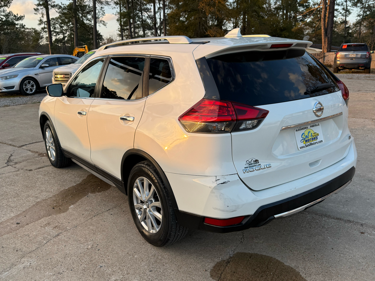 Nissan Rogue FWD SV 2017