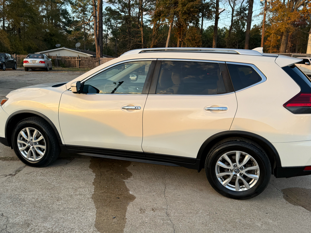 Nissan Rogue FWD SV 2017