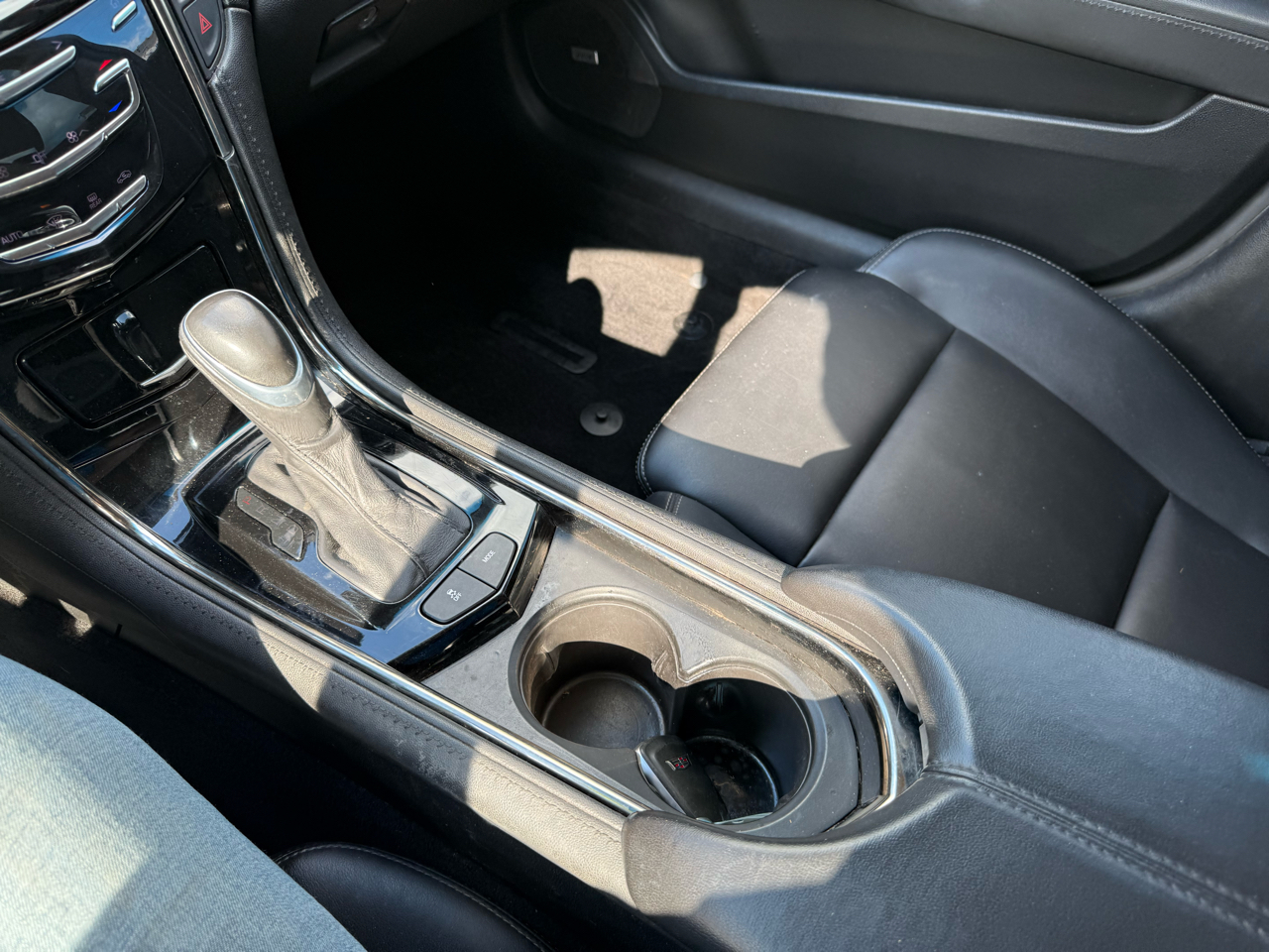 Cadillac ATS Sedan 4dr Sdn 2.5L Standard RWD 2016