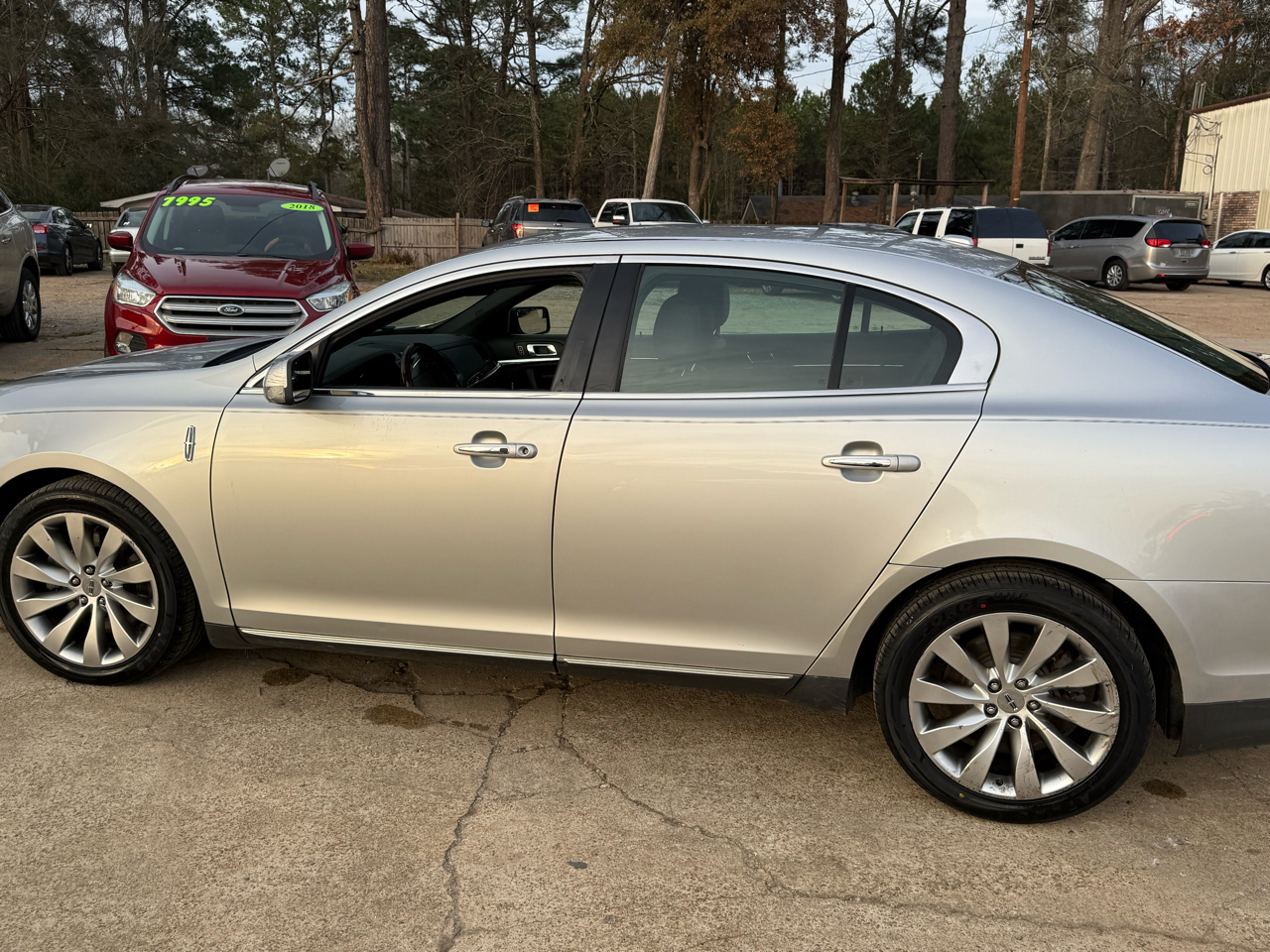 Lincoln MKS 4dr Sdn 3.7L FWD 2013