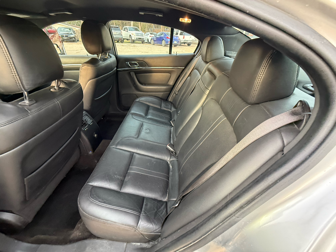 Lincoln MKS 4dr Sdn 3.7L FWD 2013