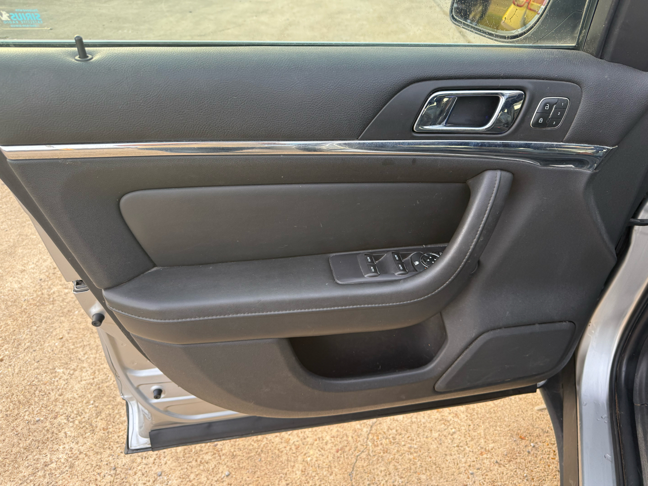 Lincoln MKS 4dr Sdn 3.7L FWD 2013