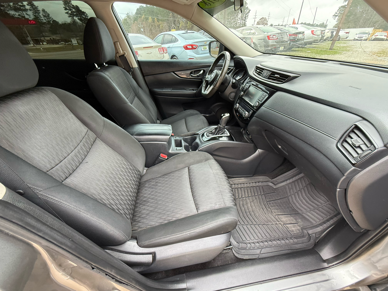 Nissan Rogue FWD SV 2018