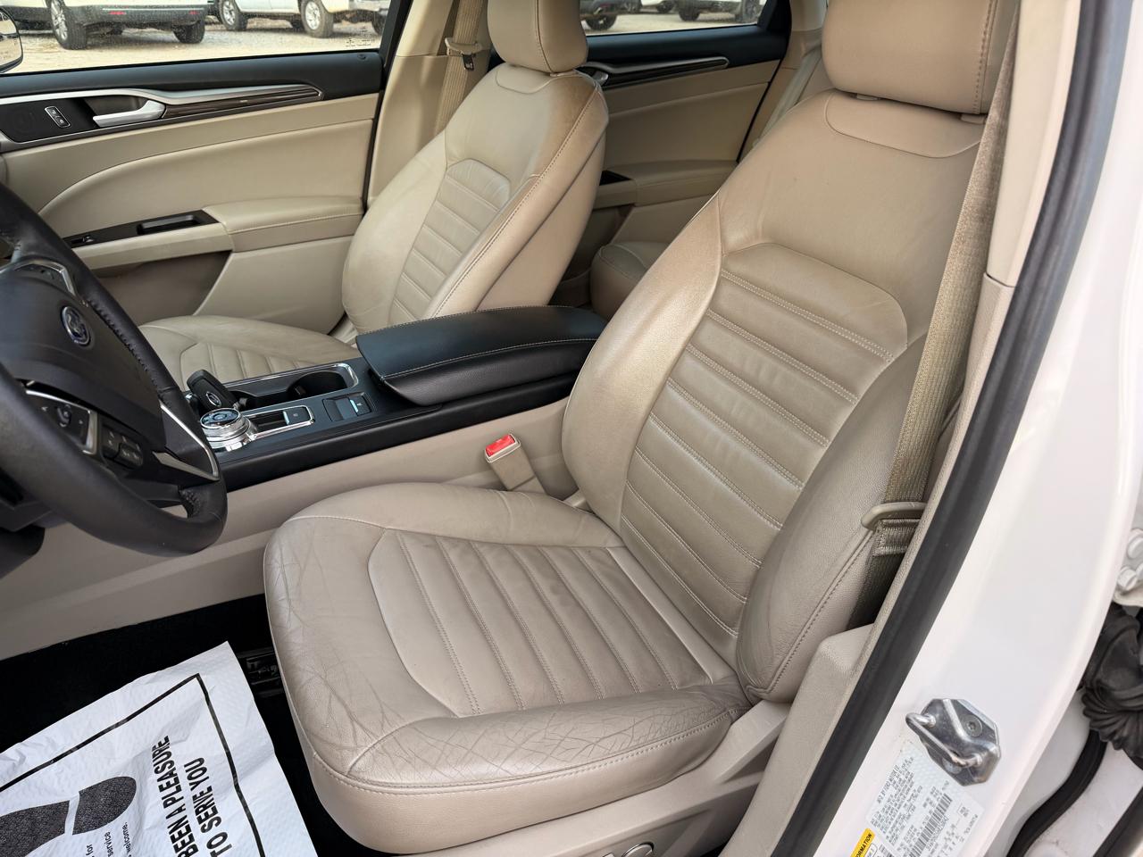 Ford Fusion SE FWD 2017