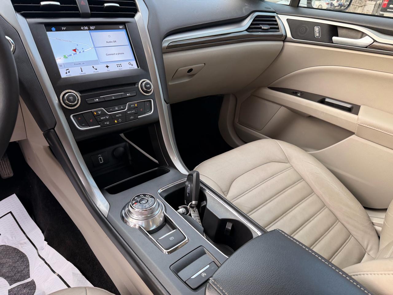 Ford Fusion SE FWD 2017