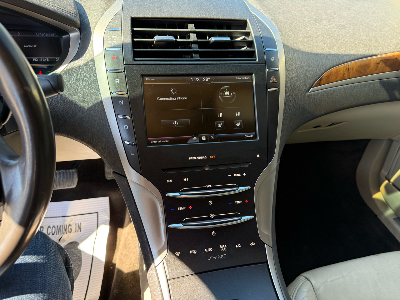 Lincoln MKZ 4dr Sdn Hybrid FWD 2015