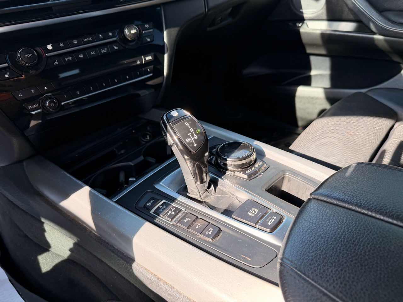 BMW X5 AWD 4dr xDrive50i 2015