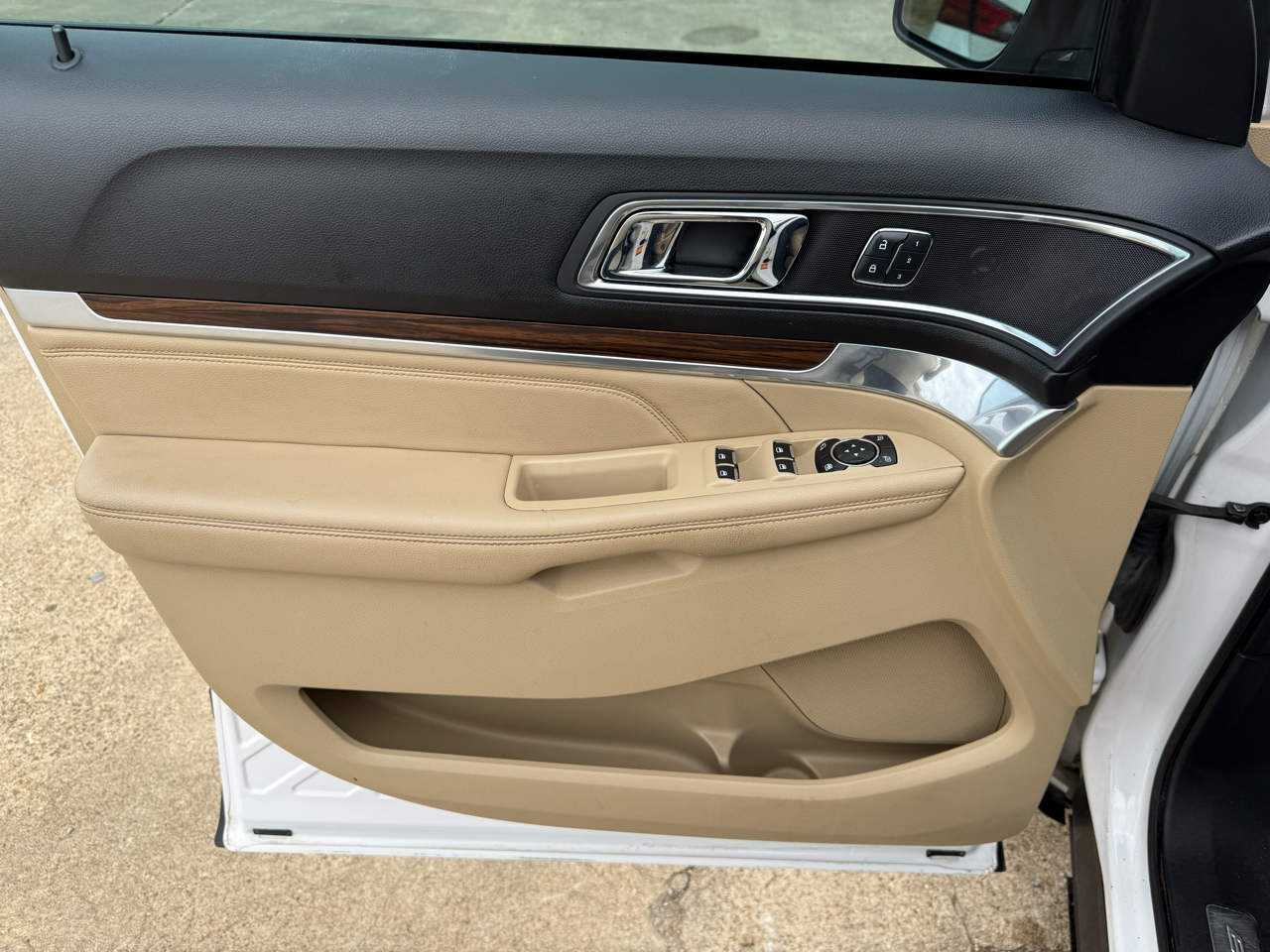 Ford Explorer Limited FWD 2017