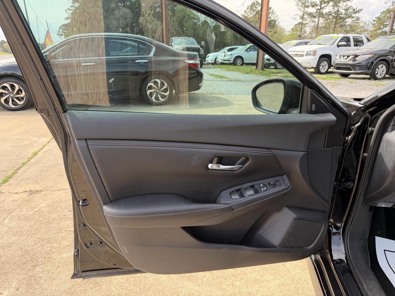 Nissan Sentra SR CVT 2021