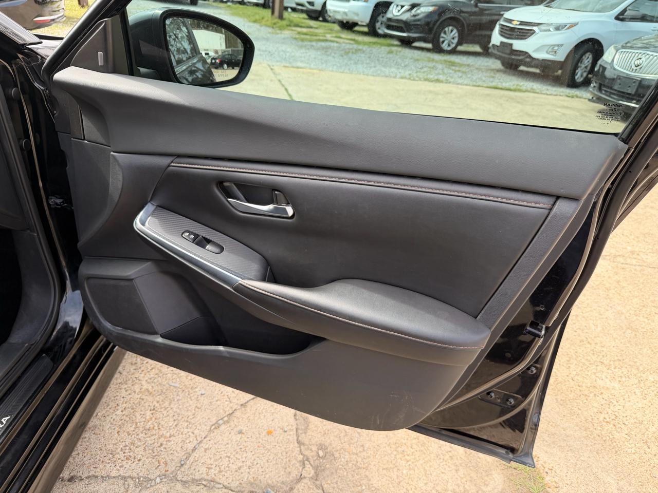 Nissan Sentra SR CVT 2021