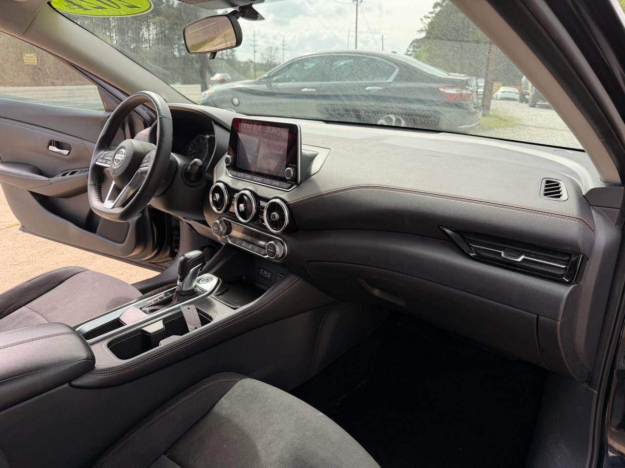 Nissan Sentra SR CVT 2021