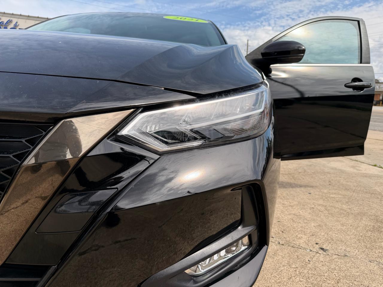 Nissan Sentra SR CVT 2021