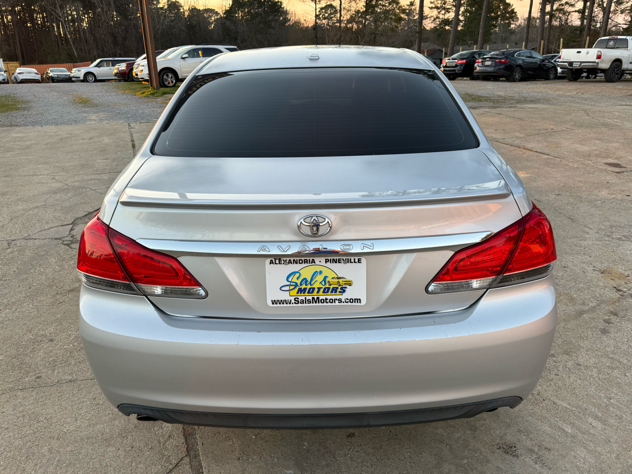 Toyota Avalon Base 2012