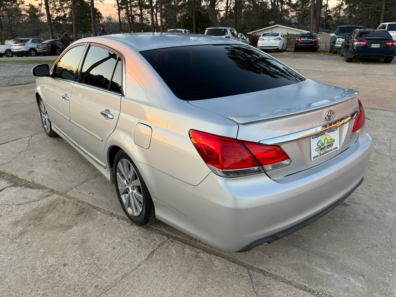 Toyota Avalon Base 2012