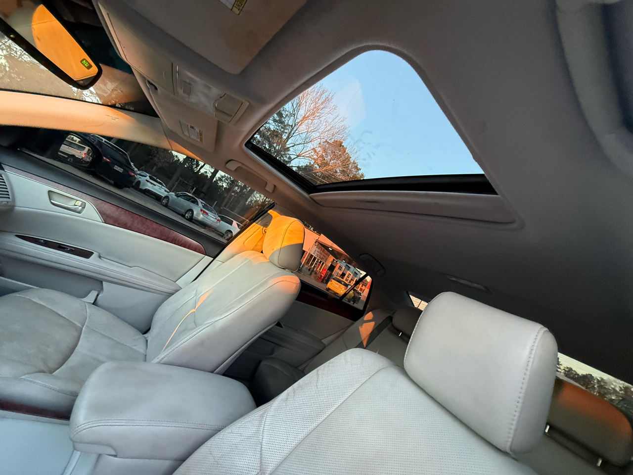 Toyota Avalon Base 2012