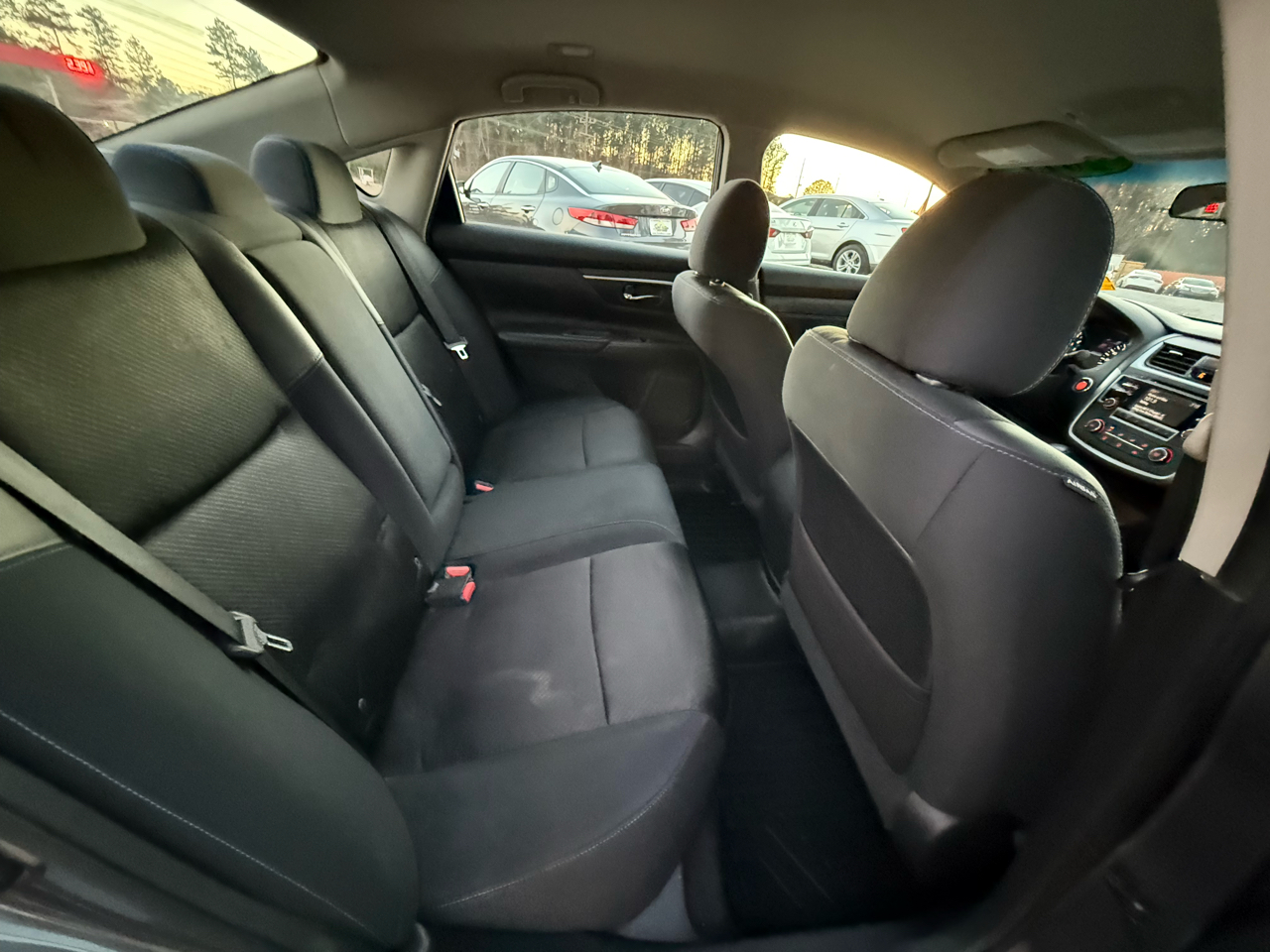 Nissan Altima 2.5 SR Sedan 2017