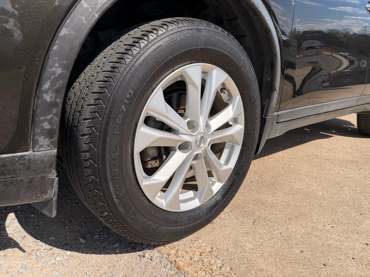 Nissan Rogue AWD 4dr SV 2015