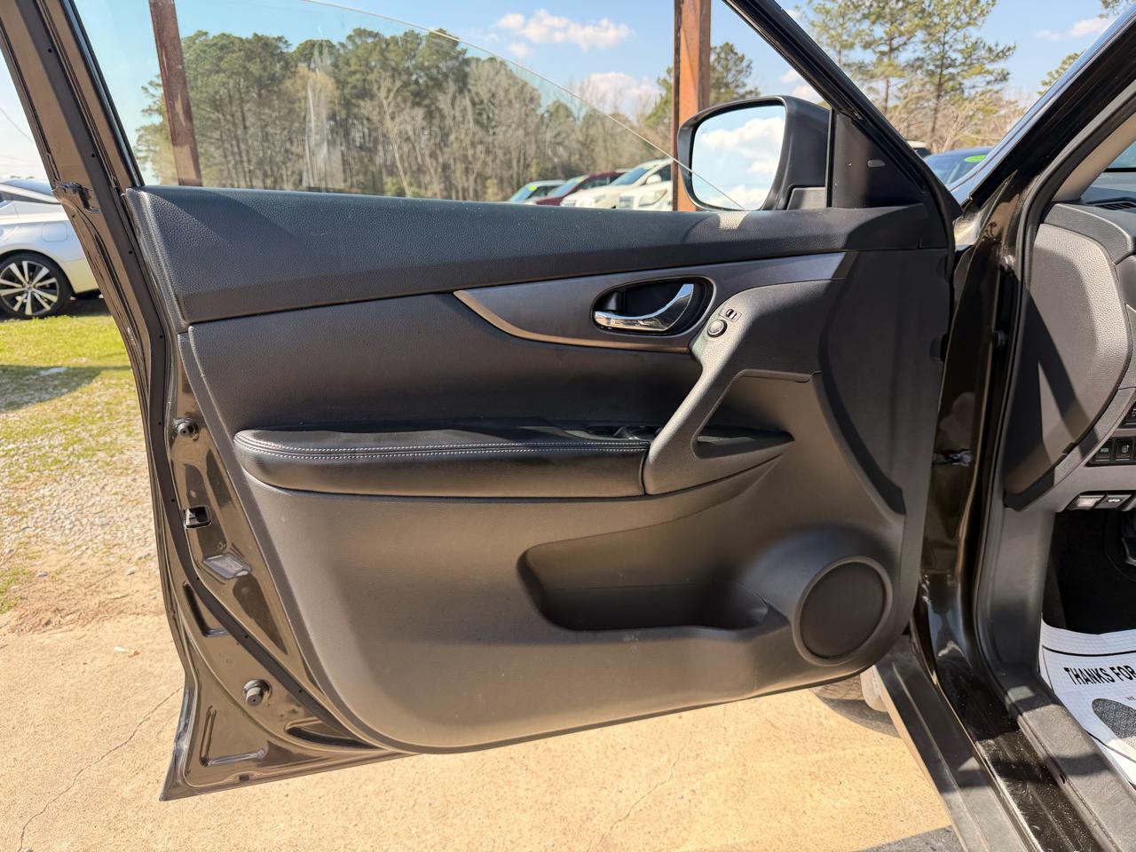 Nissan Rogue AWD 4dr SV 2015