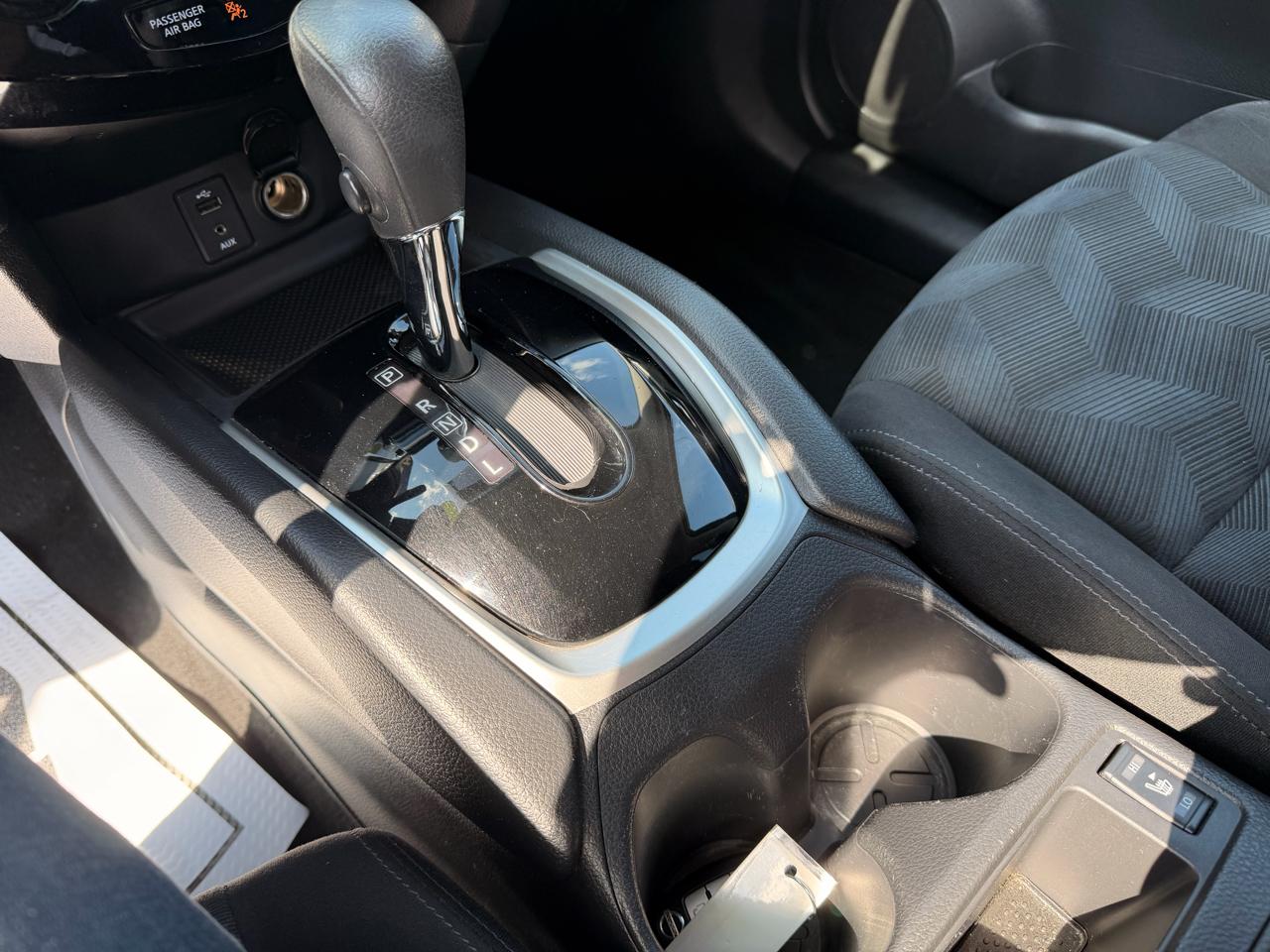 Nissan Rogue AWD 4dr SV 2015