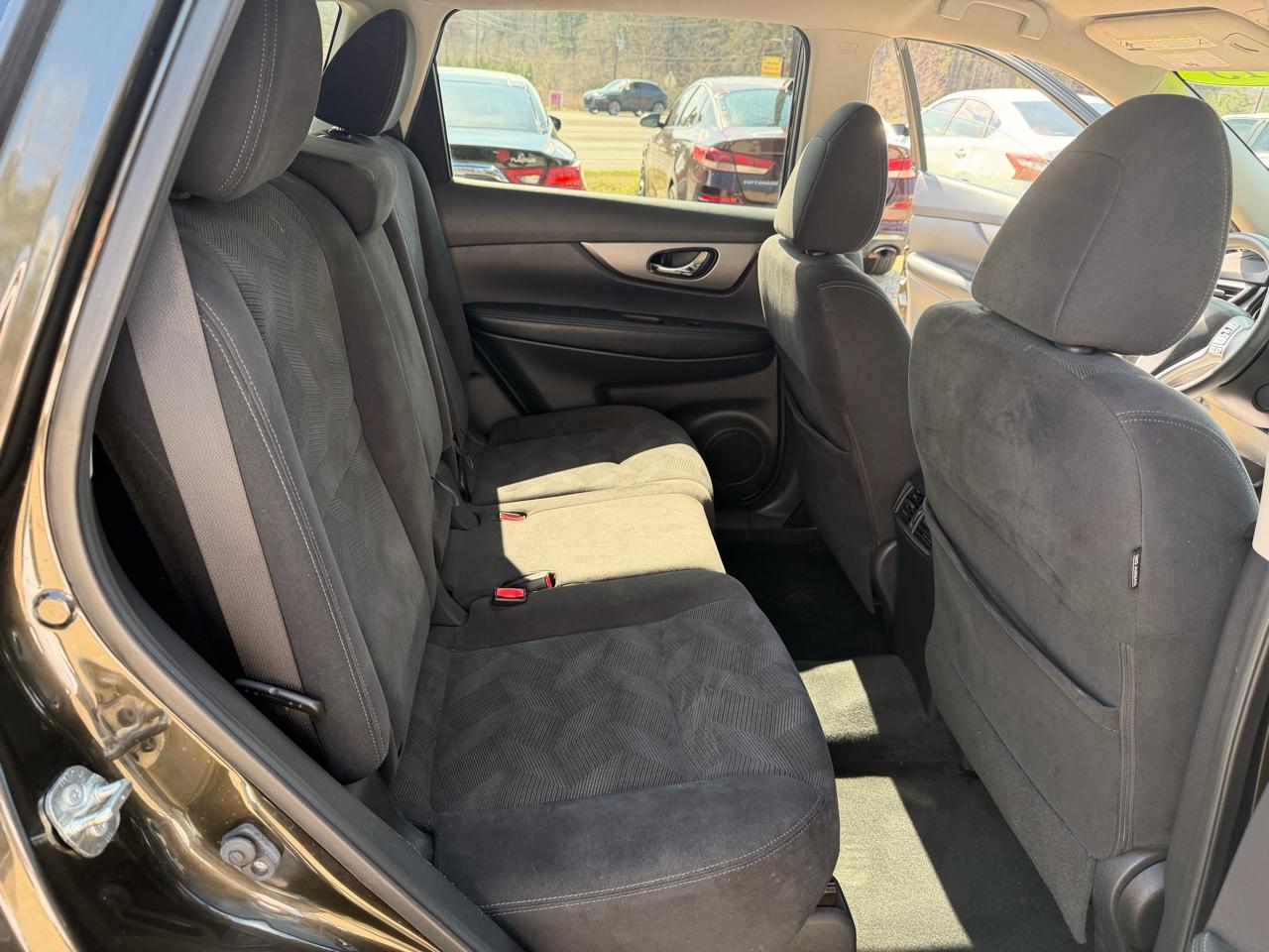 Nissan Rogue AWD 4dr SV 2015