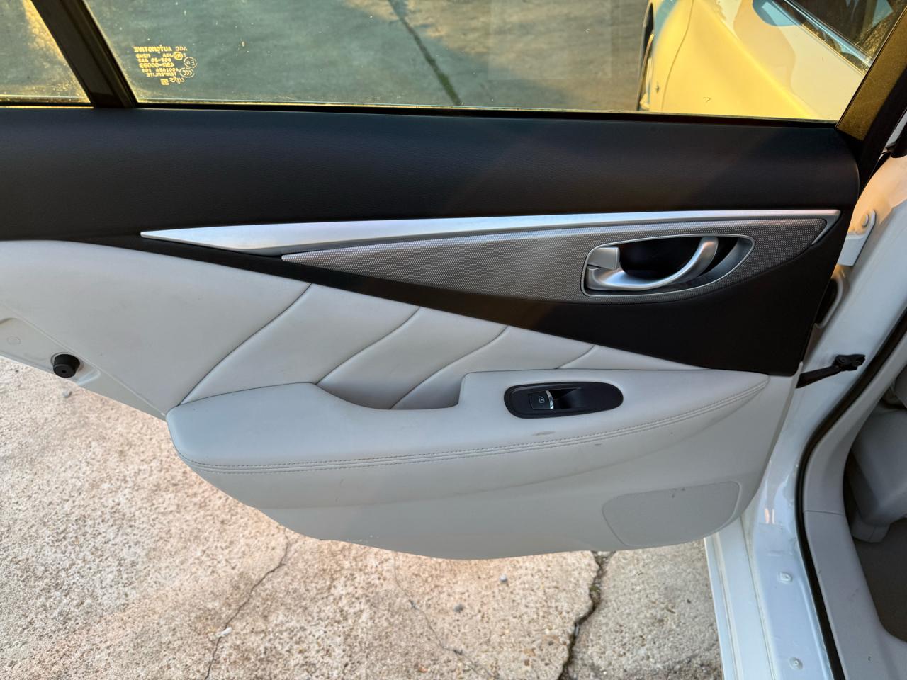 Infiniti Q50 4dr Sdn Premium RWD 2014