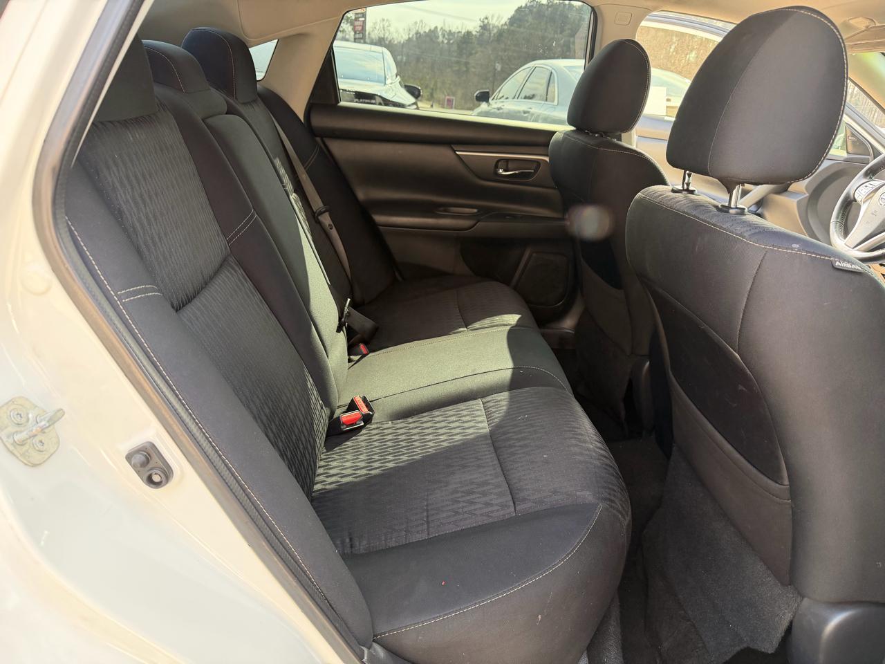 Nissan Altima 2.5 SV Sedan 2018