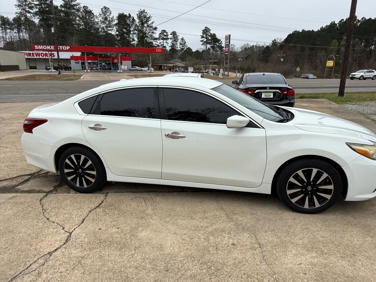 Nissan Altima 2.5 SV Sedan 2018