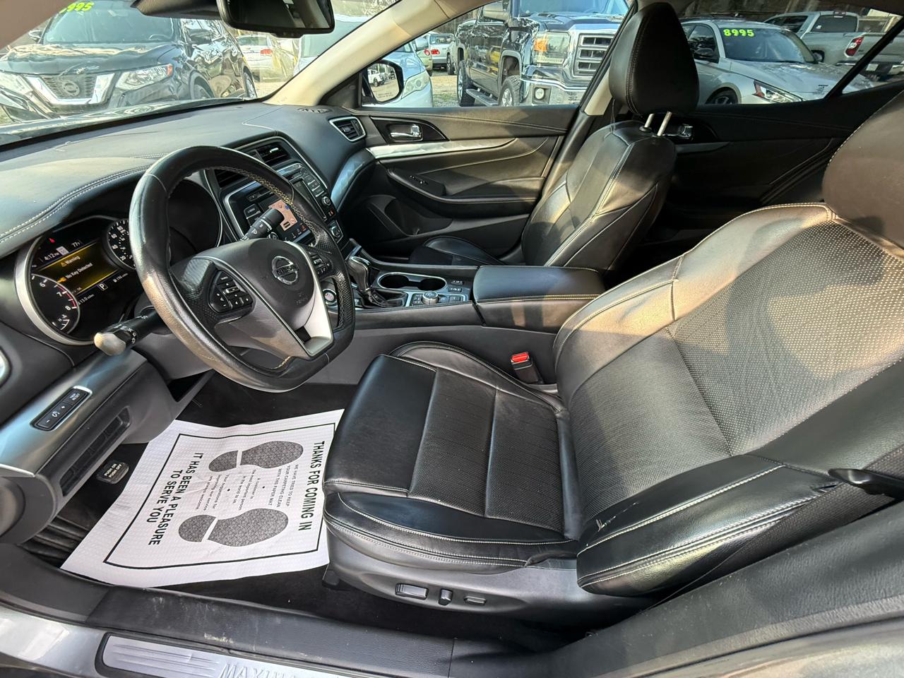 Nissan Maxima SV CVT 2022