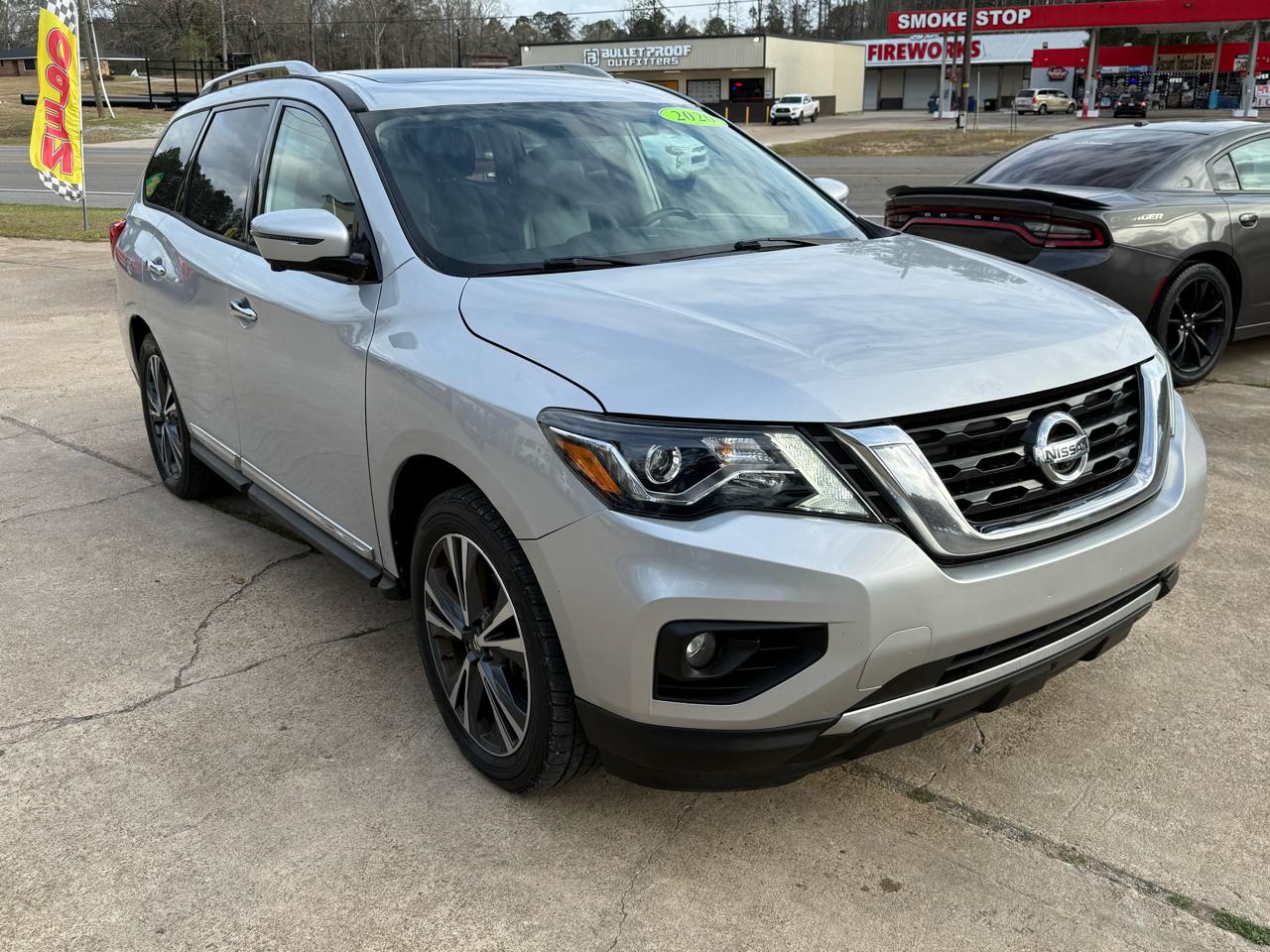 Nissan Pathfinder FWD Platinum 2020