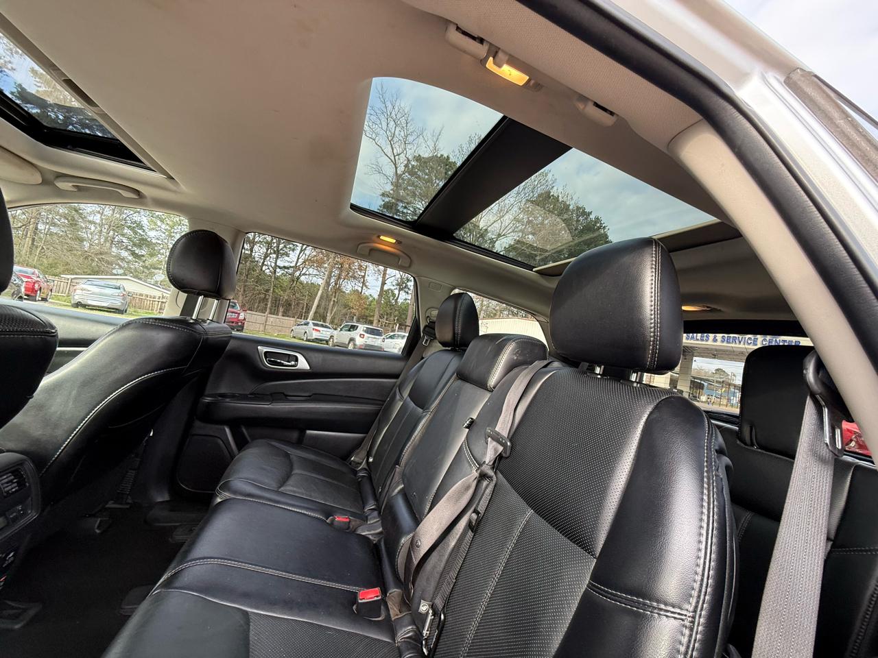 Nissan Pathfinder FWD Platinum 2020