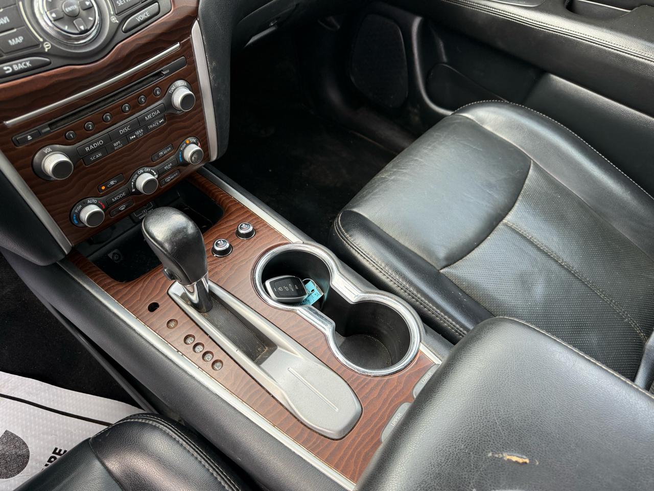 Nissan Pathfinder FWD Platinum 2020