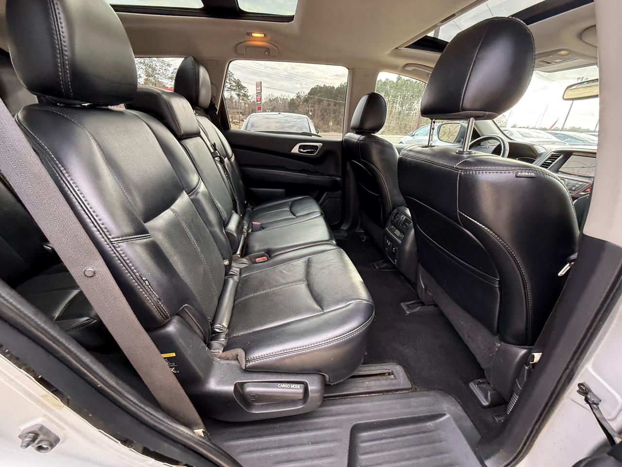 Nissan Pathfinder FWD Platinum 2020