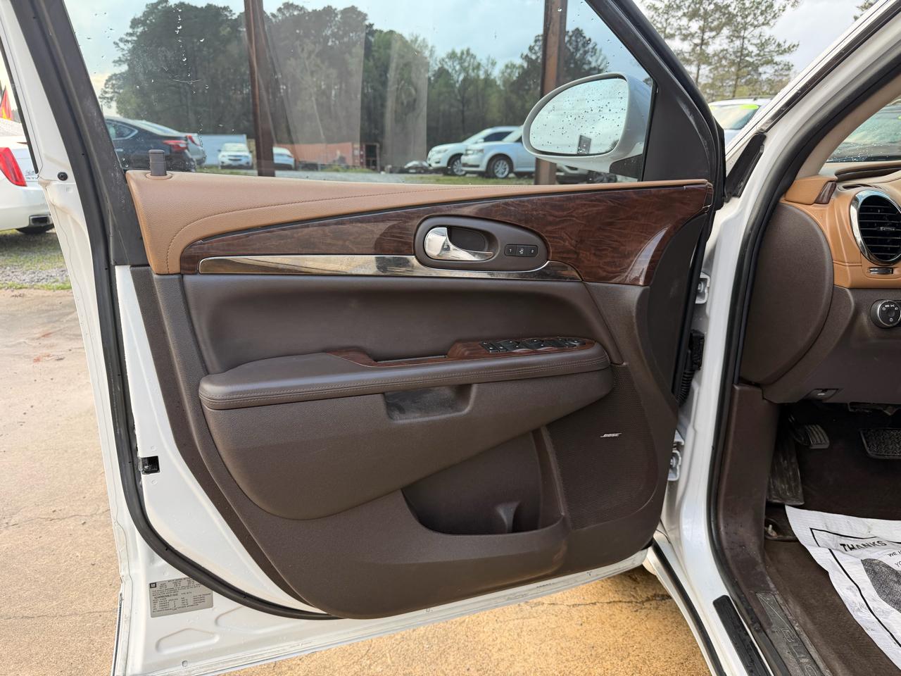 Buick Enclave FWD 4dr Leather 2016