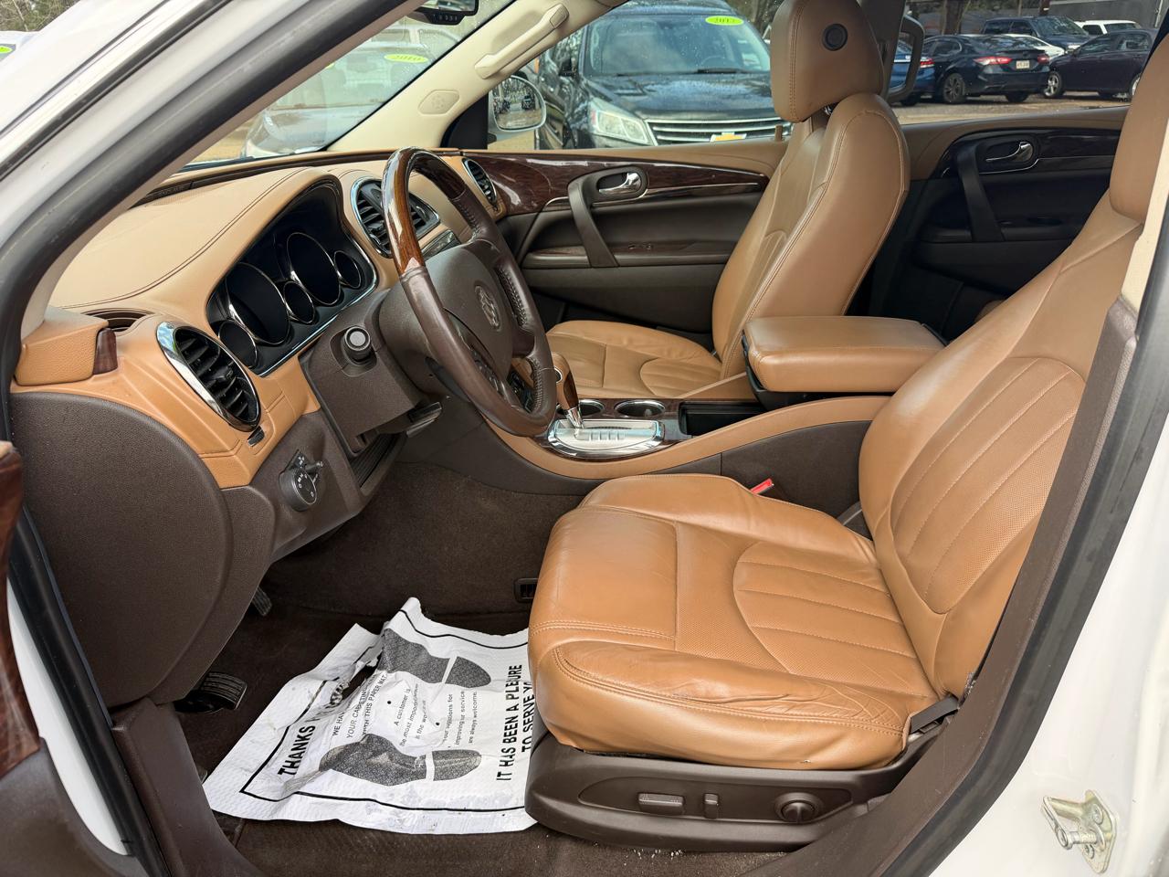 Buick Enclave FWD 4dr Leather 2016