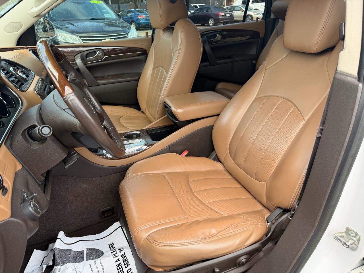 Buick Enclave FWD 4dr Leather 2016