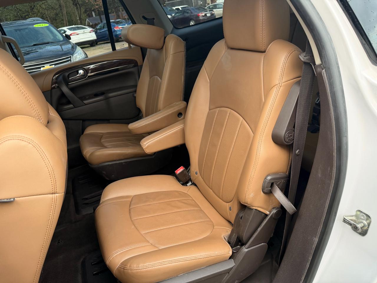 Buick Enclave FWD 4dr Leather 2016