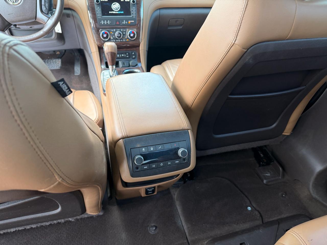 Buick Enclave FWD 4dr Leather 2016