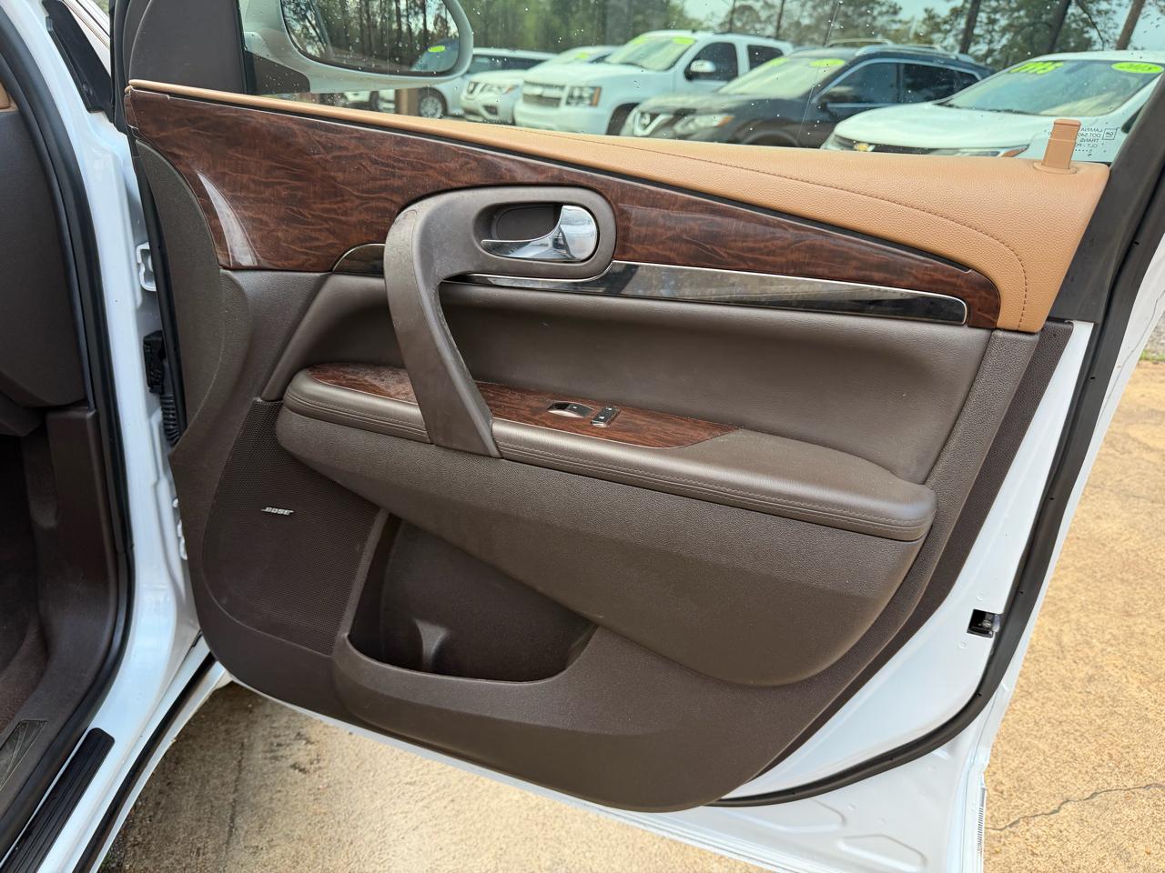 Buick Enclave FWD 4dr Leather 2016