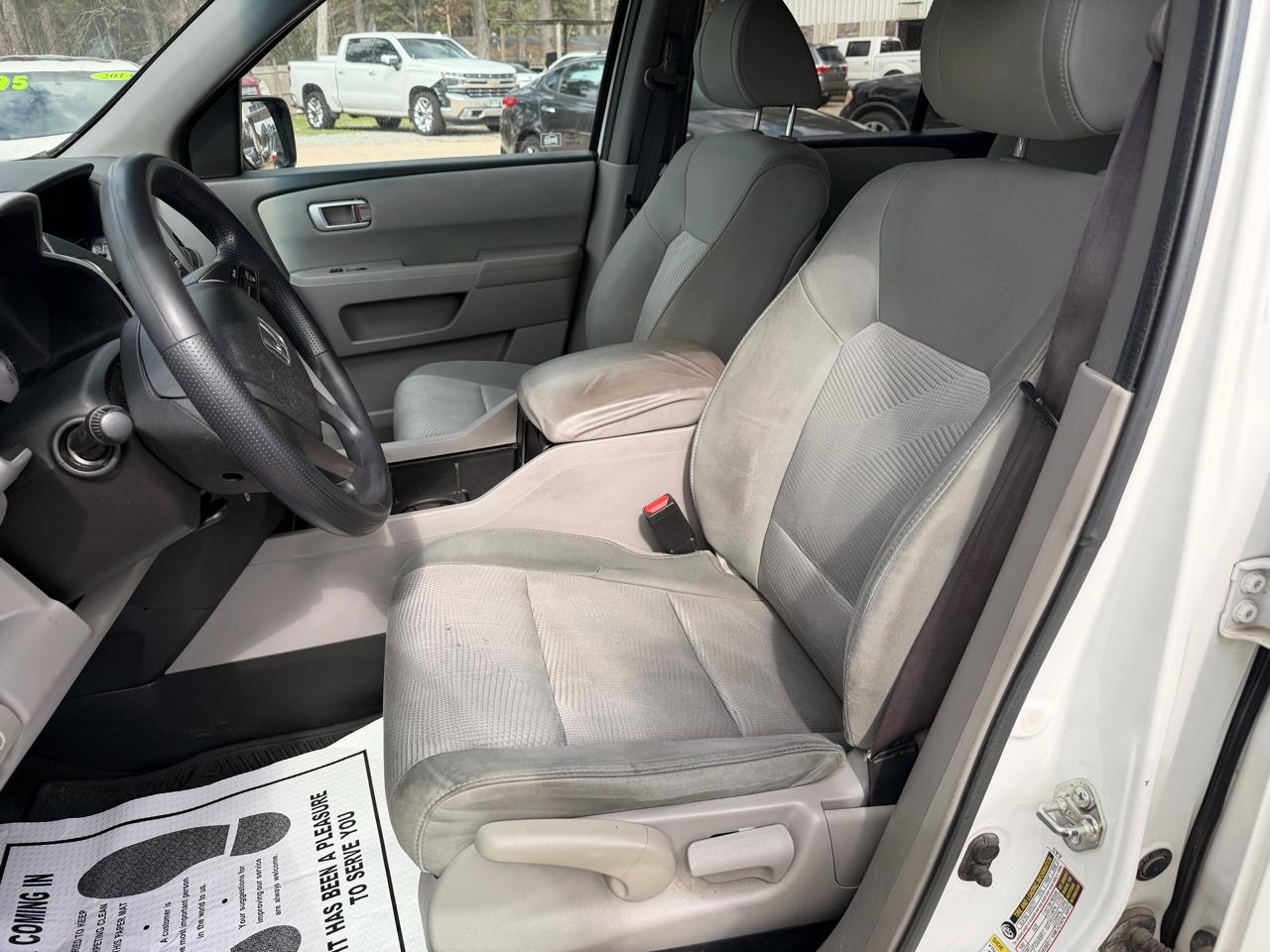 Honda Pilot 2WD 4dr LX 2012