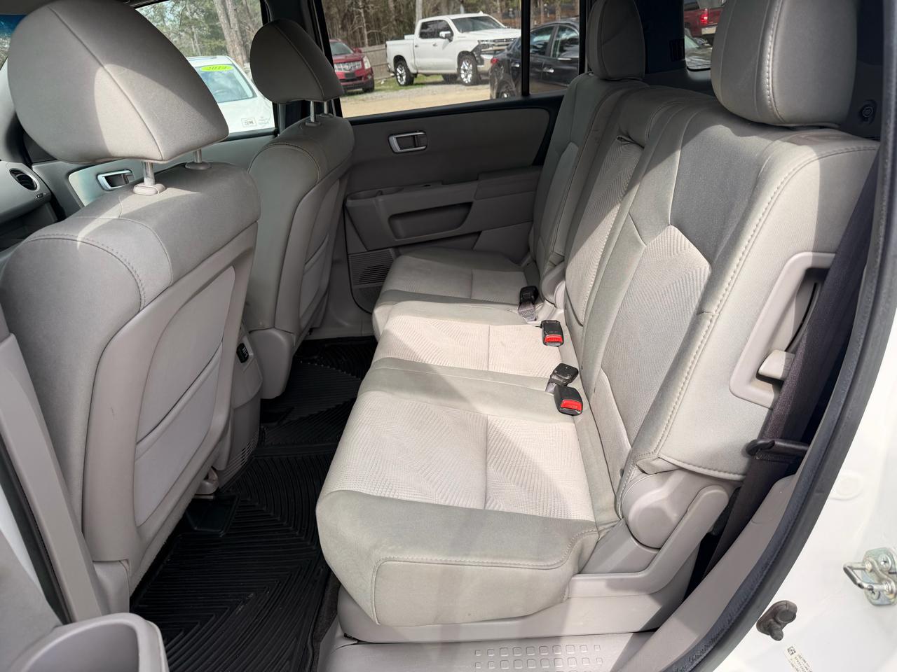 Honda Pilot 2WD 4dr LX 2012