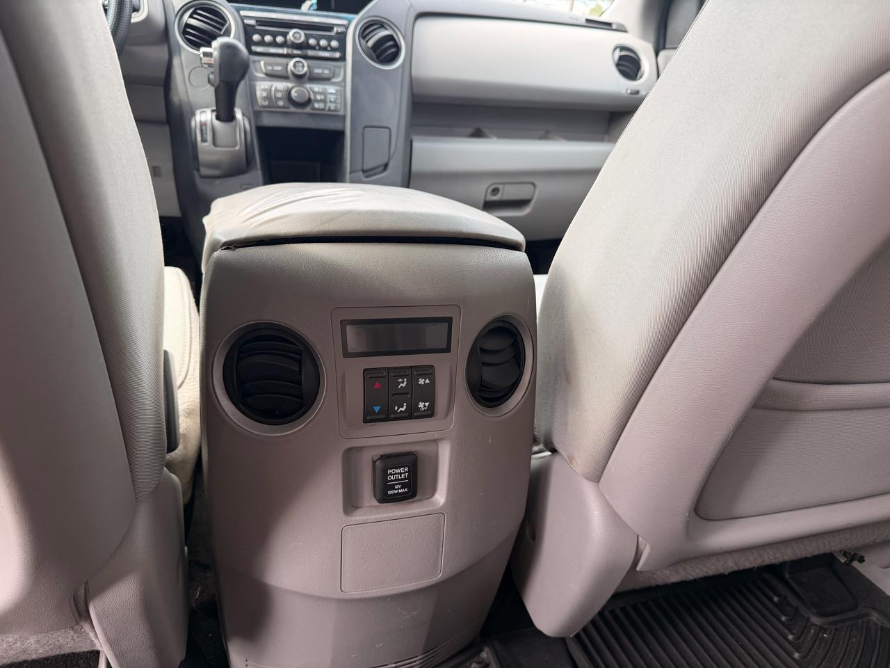 Honda Pilot 2WD 4dr LX 2012