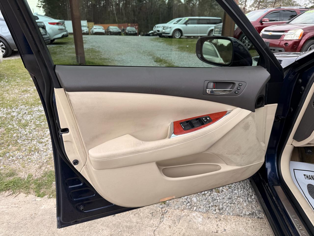 Lexus ES 350 4dr Sdn 2011