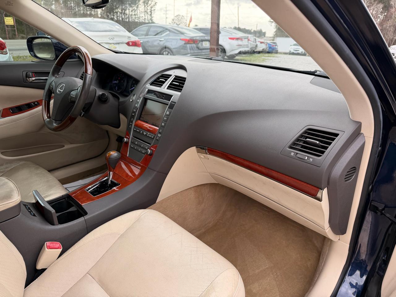 Lexus ES 350 4dr Sdn 2011