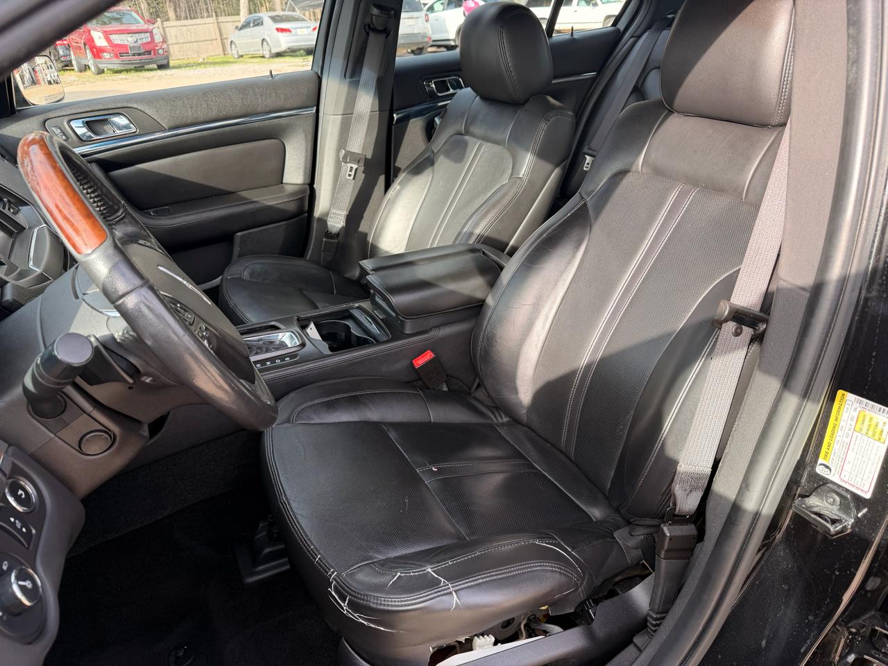 Lincoln MKS 4dr Sdn 3.7L FWD 2013