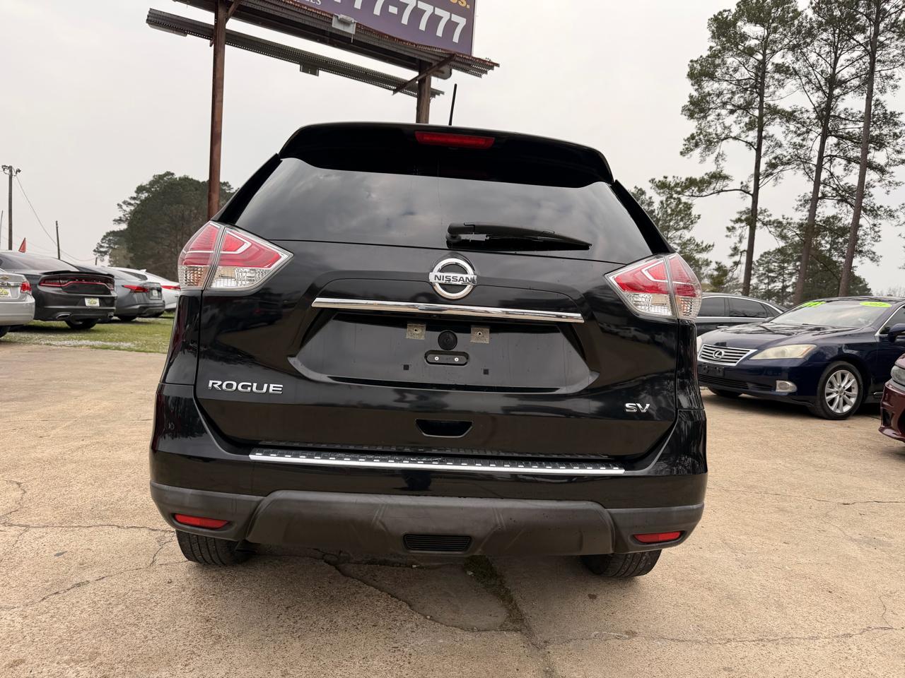 Nissan Rogue FWD 4dr SV 2016