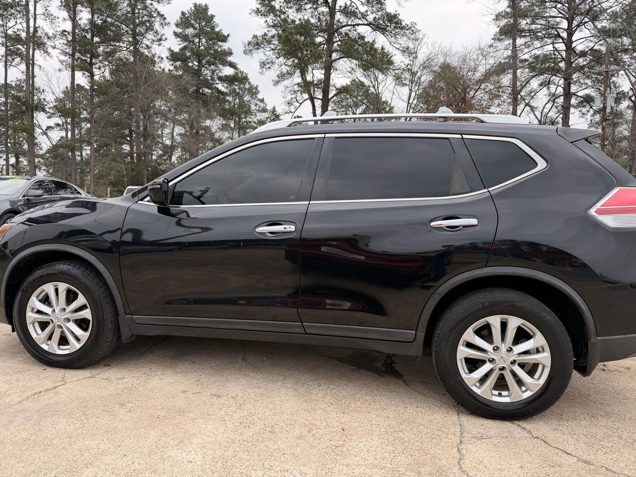 Nissan Rogue FWD 4dr SV 2016