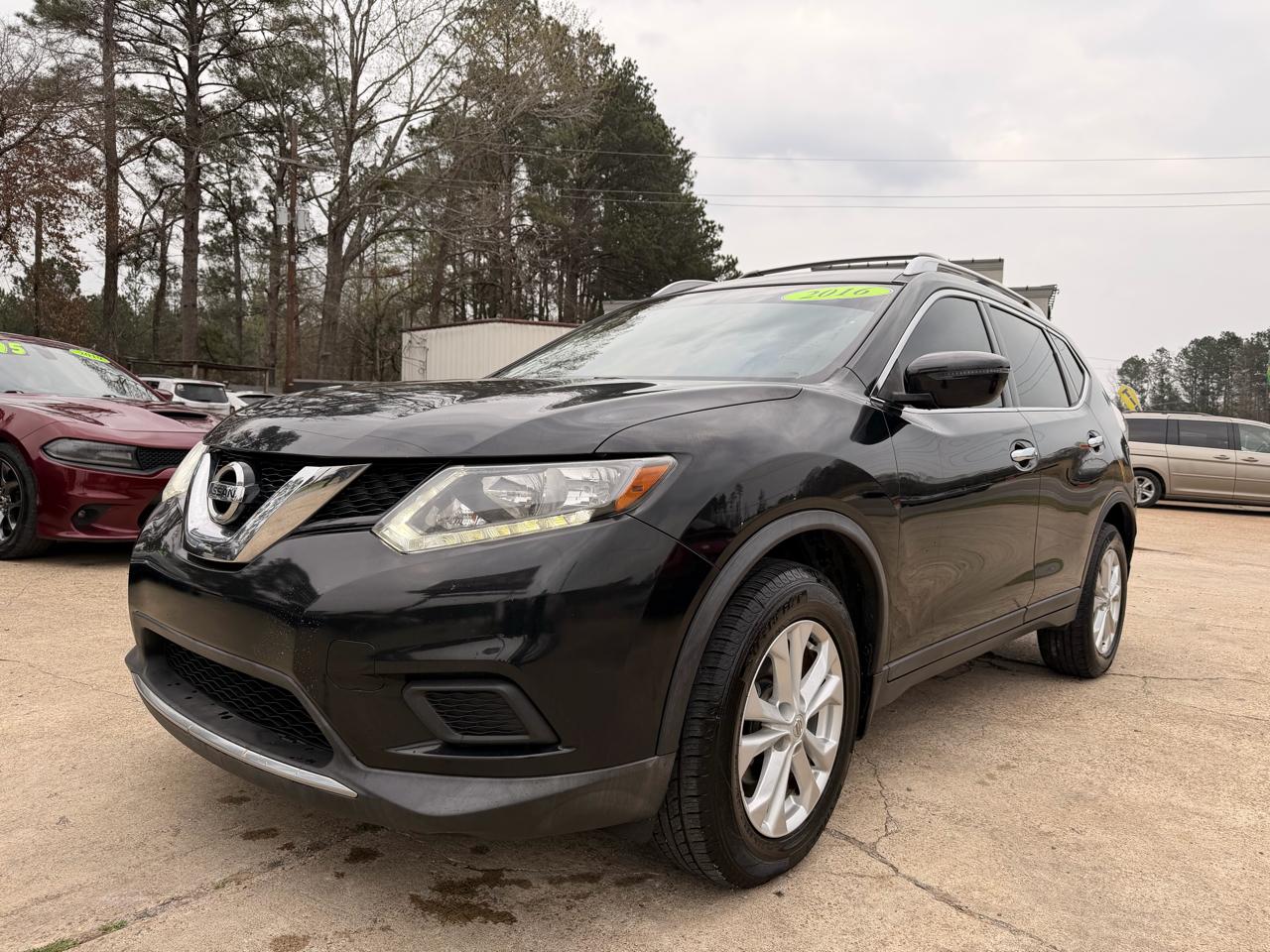 Nissan Rogue FWD 4dr SV 2016