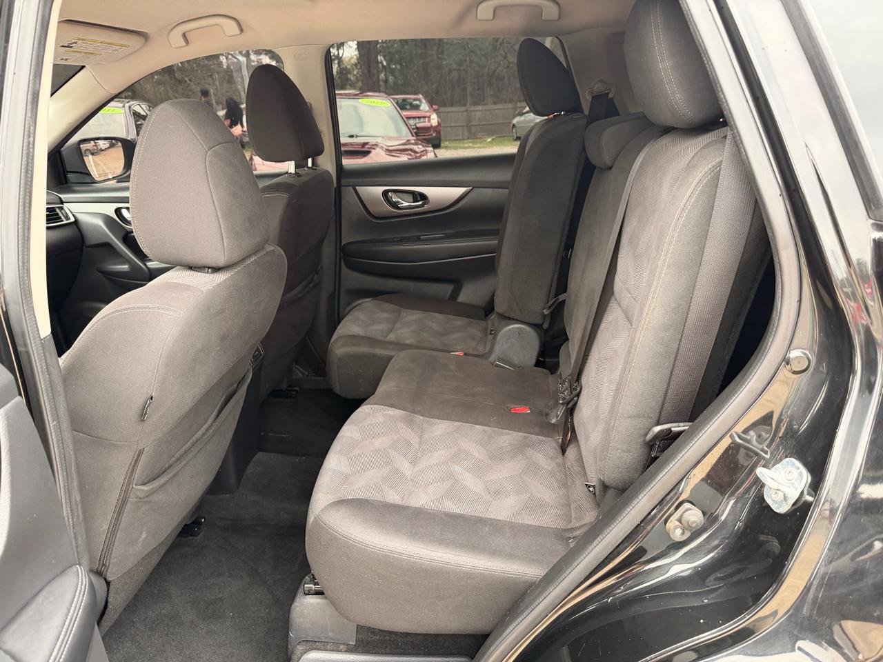 Nissan Rogue FWD 4dr SV 2016