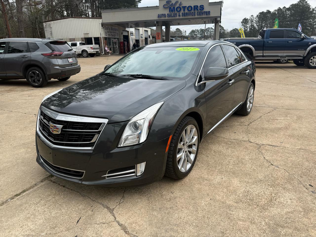 Cadillac XTS 4dr Sdn Luxury FWD 2017