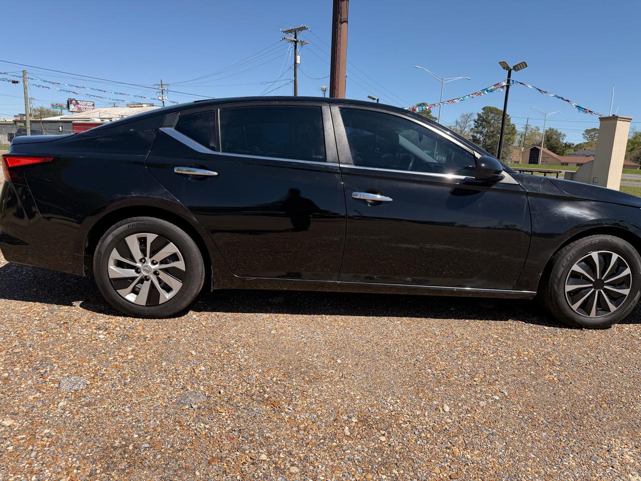 Nissan Altima 2.5 S Sedan 2020